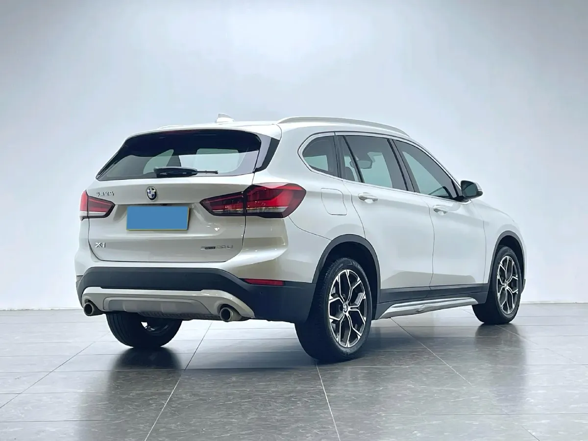 2022 BMW X1 1.5T 140HP L3 7DCT,autocango,china used car exporter,china ev exporter,chinese used car exporter,chinese used ev exporter