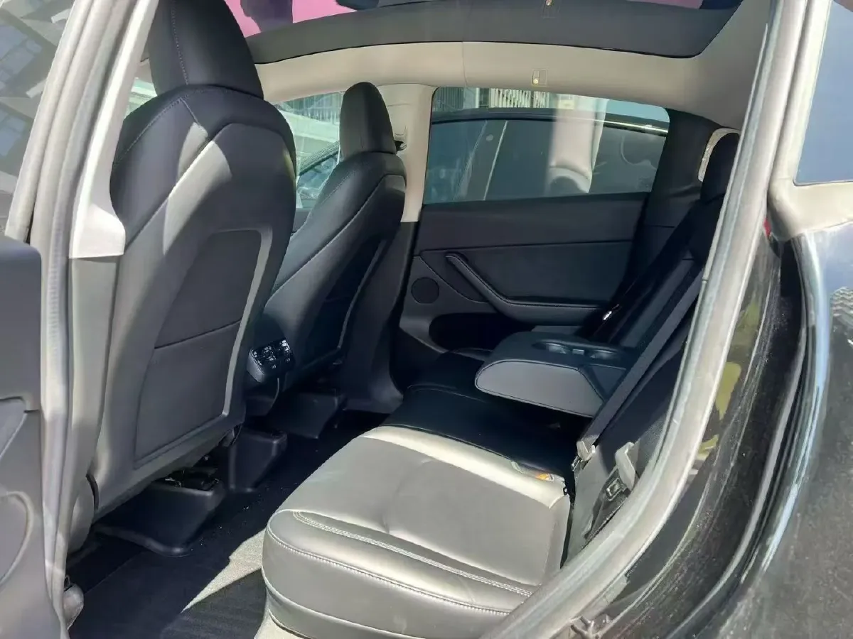 2022 Tesla Model Y BEV 60KWH,autocango,china used car exporter,china ev exporter,chinese used car exporter,chinese used ev exporter