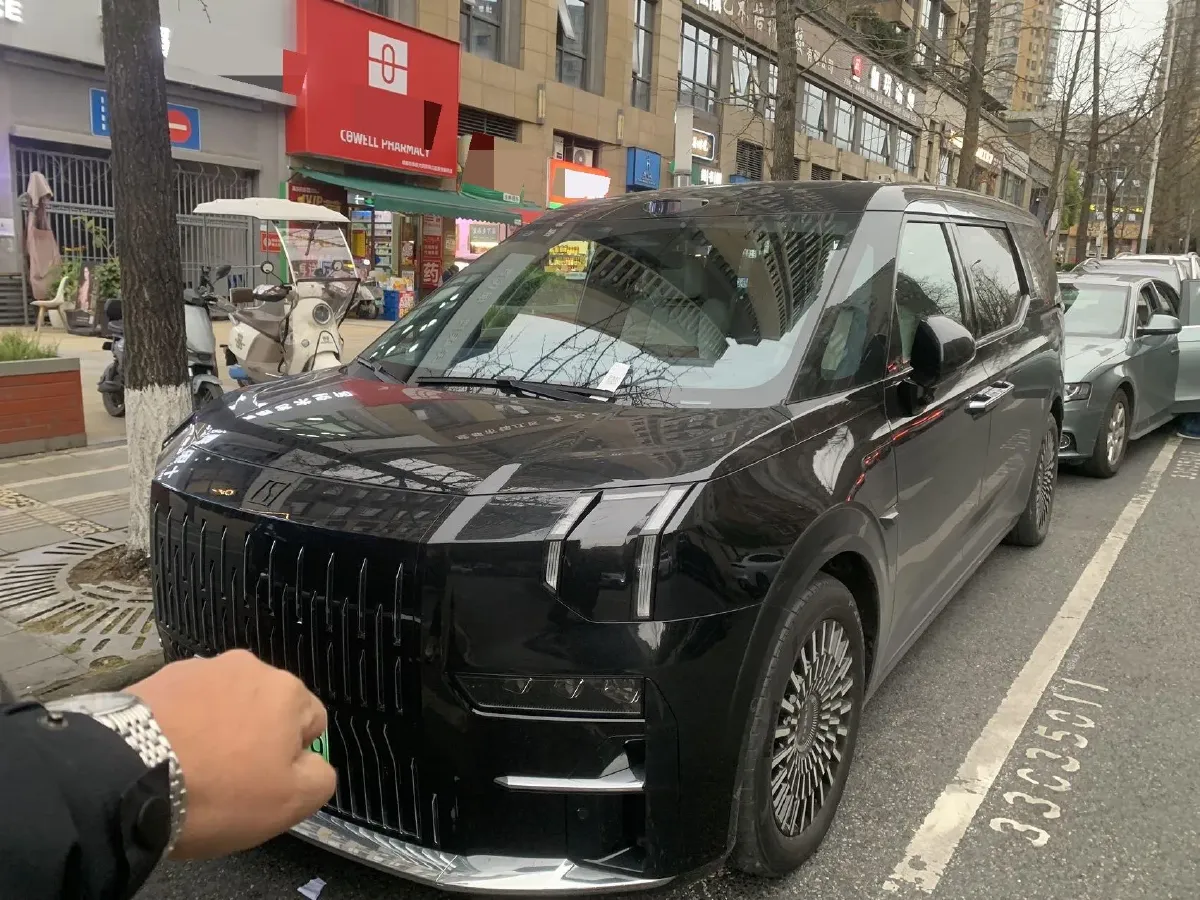 2024 Zeekr 009 BEV 108KWH,autocango,china used car exporter,china ev exporter,chinese used car exporter,chinese used ev exporter