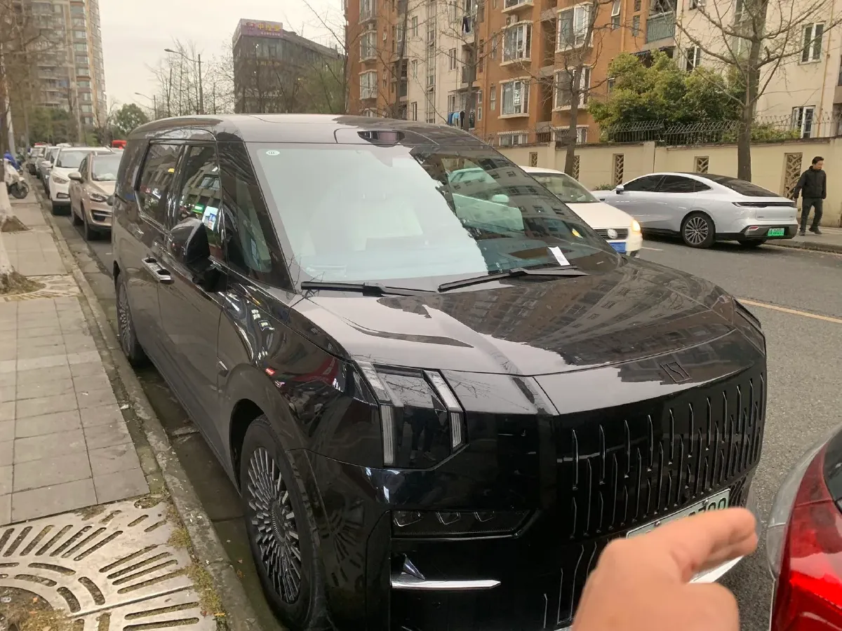 2024 Zeekr 009 BEV 108KWH,autocango,china used car exporter,china ev exporter,chinese used car exporter,chinese used ev exporter