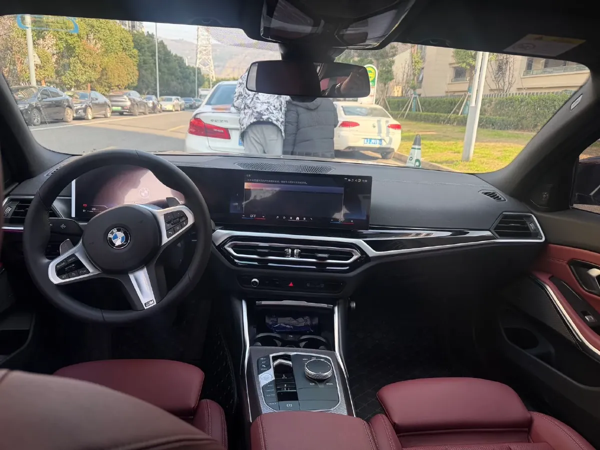 2024 BMW 3 Series 2.0T 184HP L4 8AT,autocango,china used car exporter,china ev exporter,chinese used car exporter,chinese used ev exporter