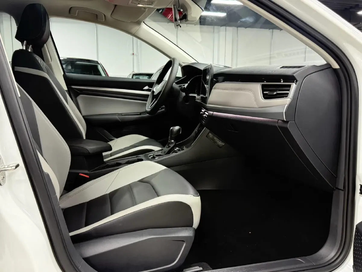 2023 Volkswagen Bora 1.4T 150HP L4 7DCT,autocango,china used car exporter,china ev exporter,chinese used car exporter,chinese used ev exporter