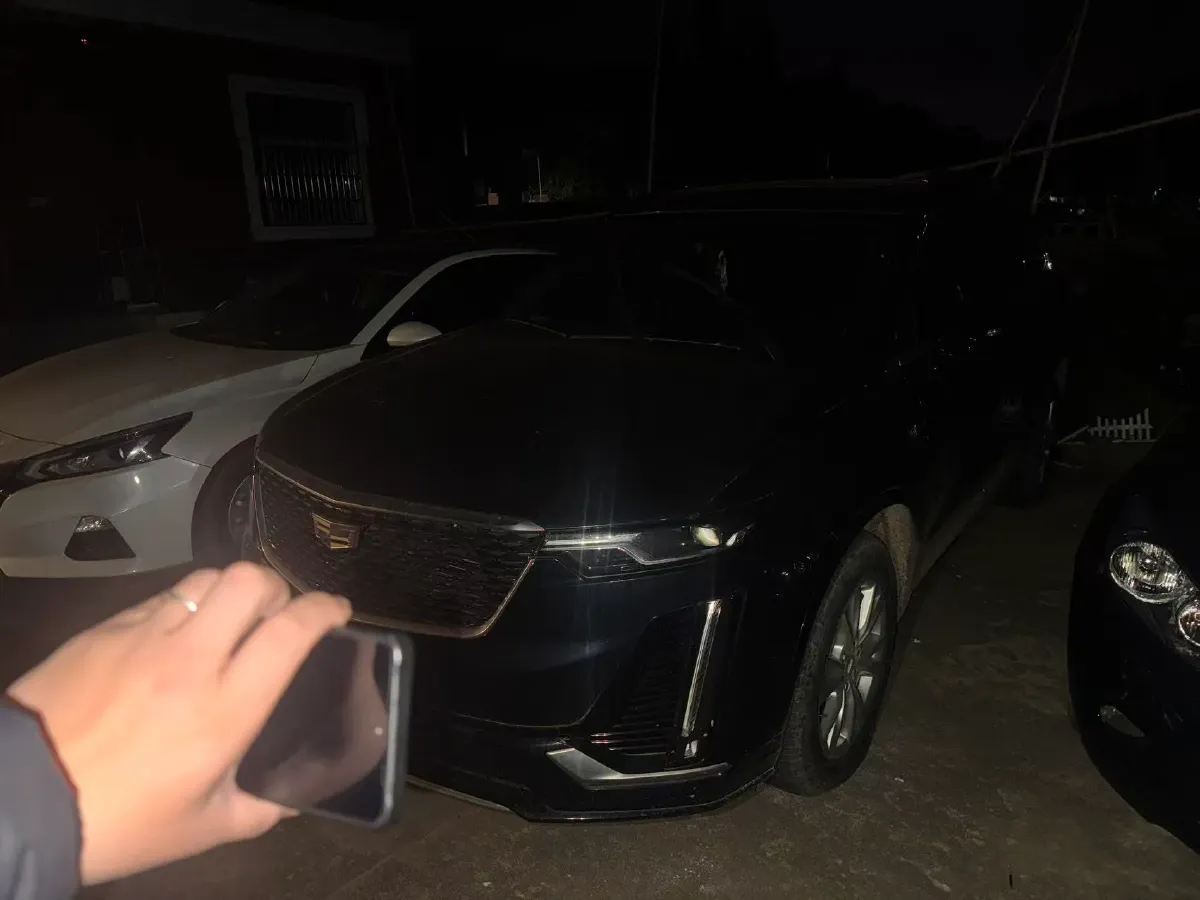 2022 Cadillac XT6 2.0T 237HP L4 9AT,autocango,china used car exporter,china ev exporter,chinese used car exporter,chinese used ev exporter