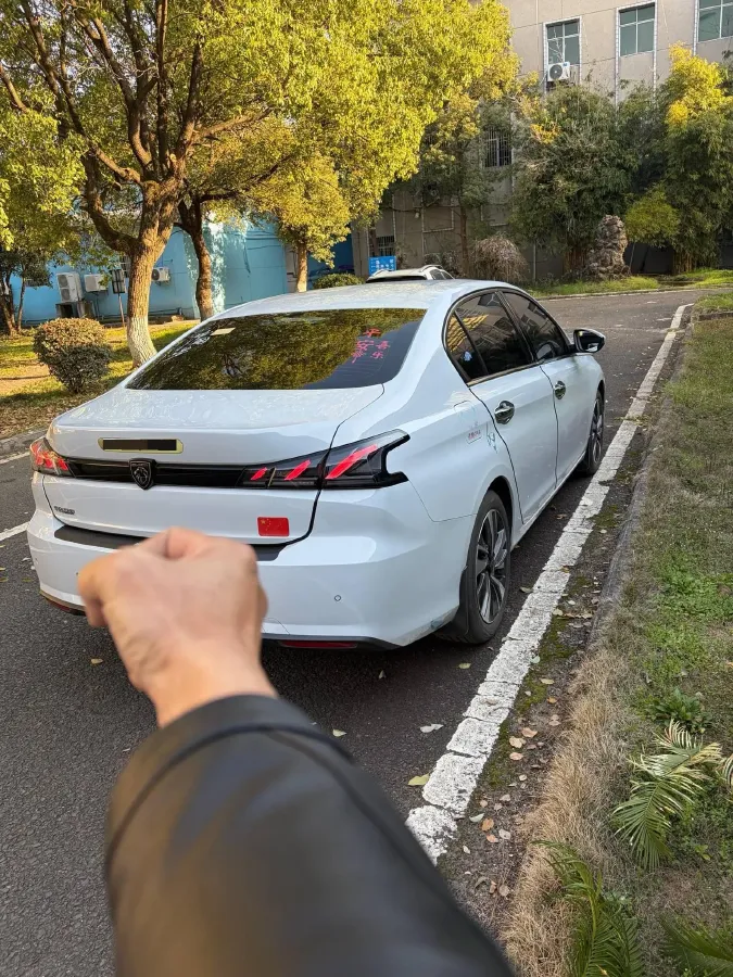 2024 Peugeot 408 1.5T 173HP L4 6AT,autocango,china used car exporter,china ev exporter,chinese used car exporter,chinese used ev exporter