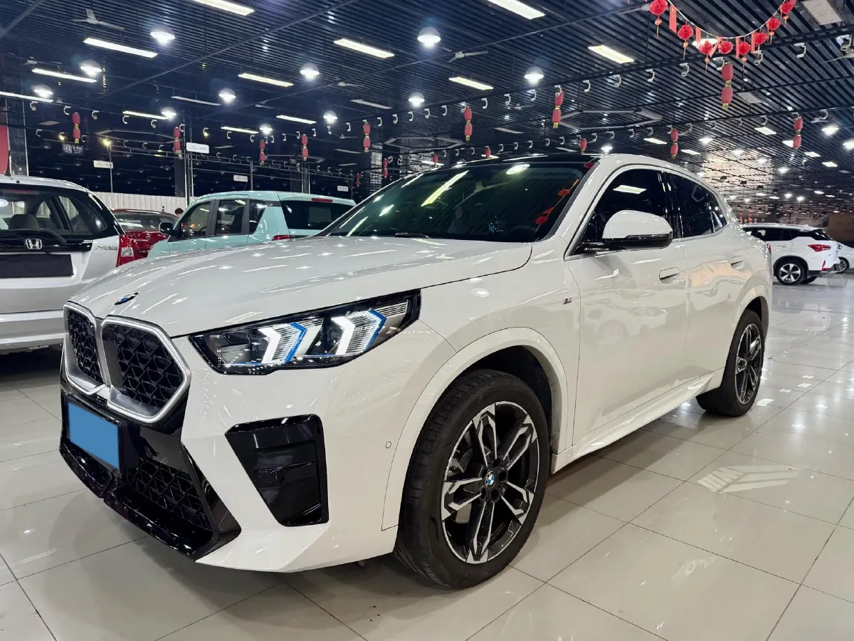 2024 BMW X2 2.0T 204HP L4 7DCT,autocango,china used car exporter,china ev exporter,chinese used car exporter,chinese used ev exporter