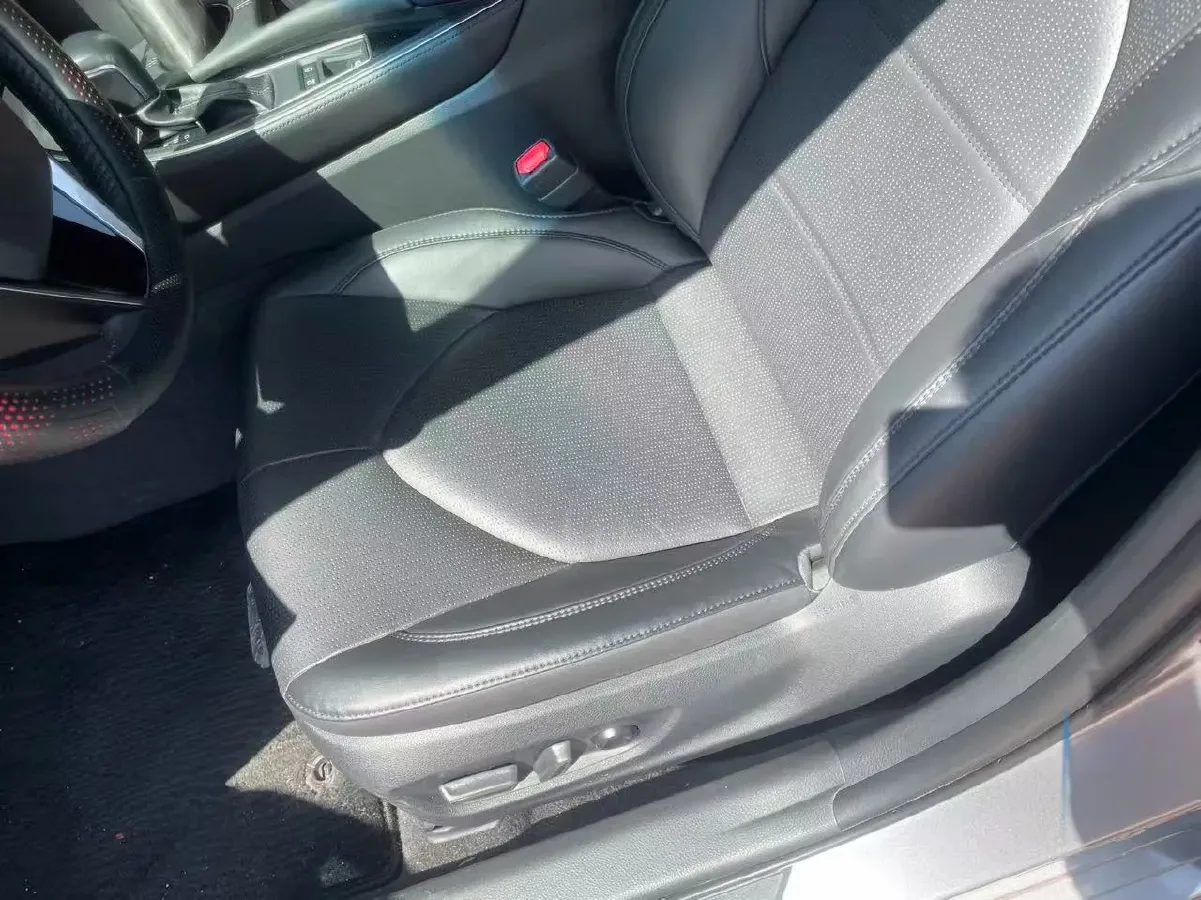 2022 Toyota Avalon 2.0L 178HP L4 CVT,autocango,china used car exporter,china ev exporter,chinese used car exporter,chinese used ev exporter