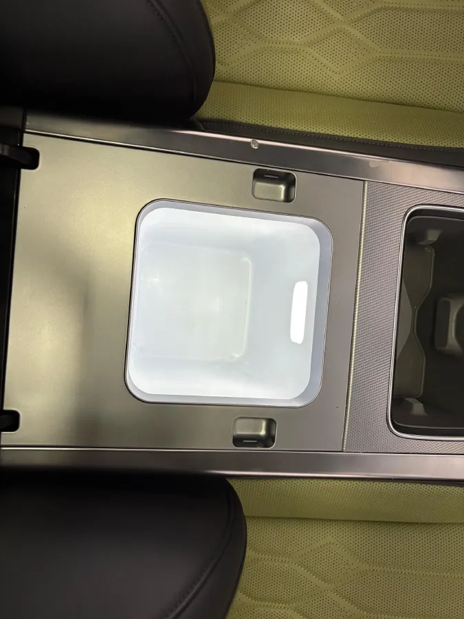 2025 BMW 3 Series 2.0T 245HP L4 8AT,autocango,china used car exporter,china ev exporter,chinese used car exporter,chinese used ev exporter