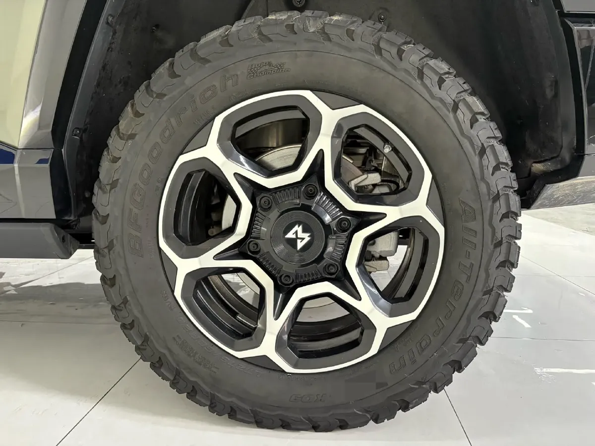 2025 BMW 3 Series 2.0T 245HP L4 8AT,autocango,china used car exporter,china ev exporter,chinese used car exporter,chinese used ev exporter