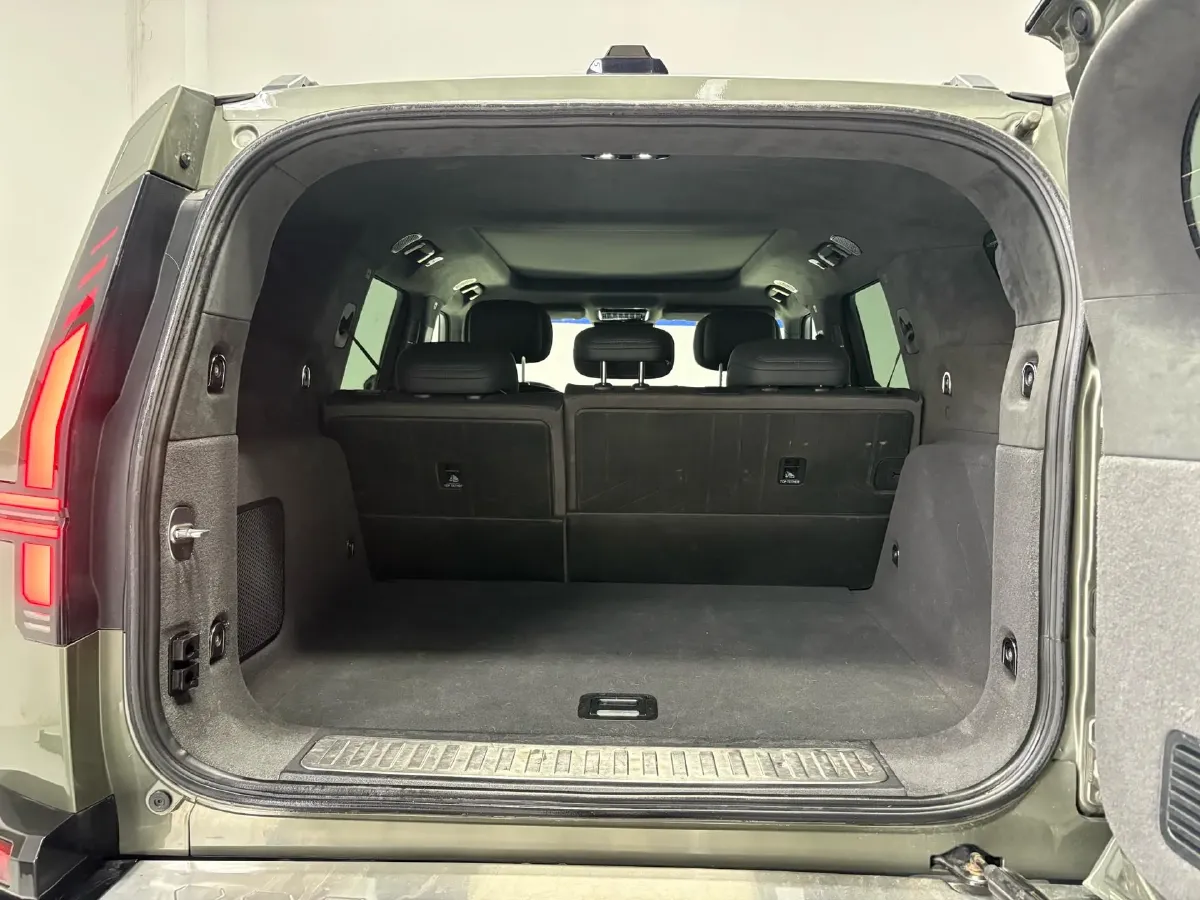 2025 BMW 3 Series 2.0T 245HP L4 8AT,autocango,china used car exporter,china ev exporter,chinese used car exporter,chinese used ev exporter