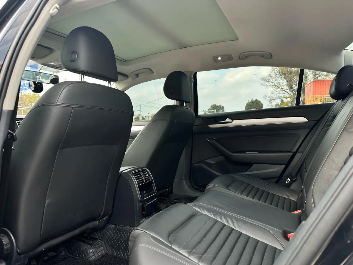 2019 Citroen C6 1.6T 170HP L4 6AT,autocango,china used car exporter,china ev exporter,chinese used car exporter,chinese used ev exporter