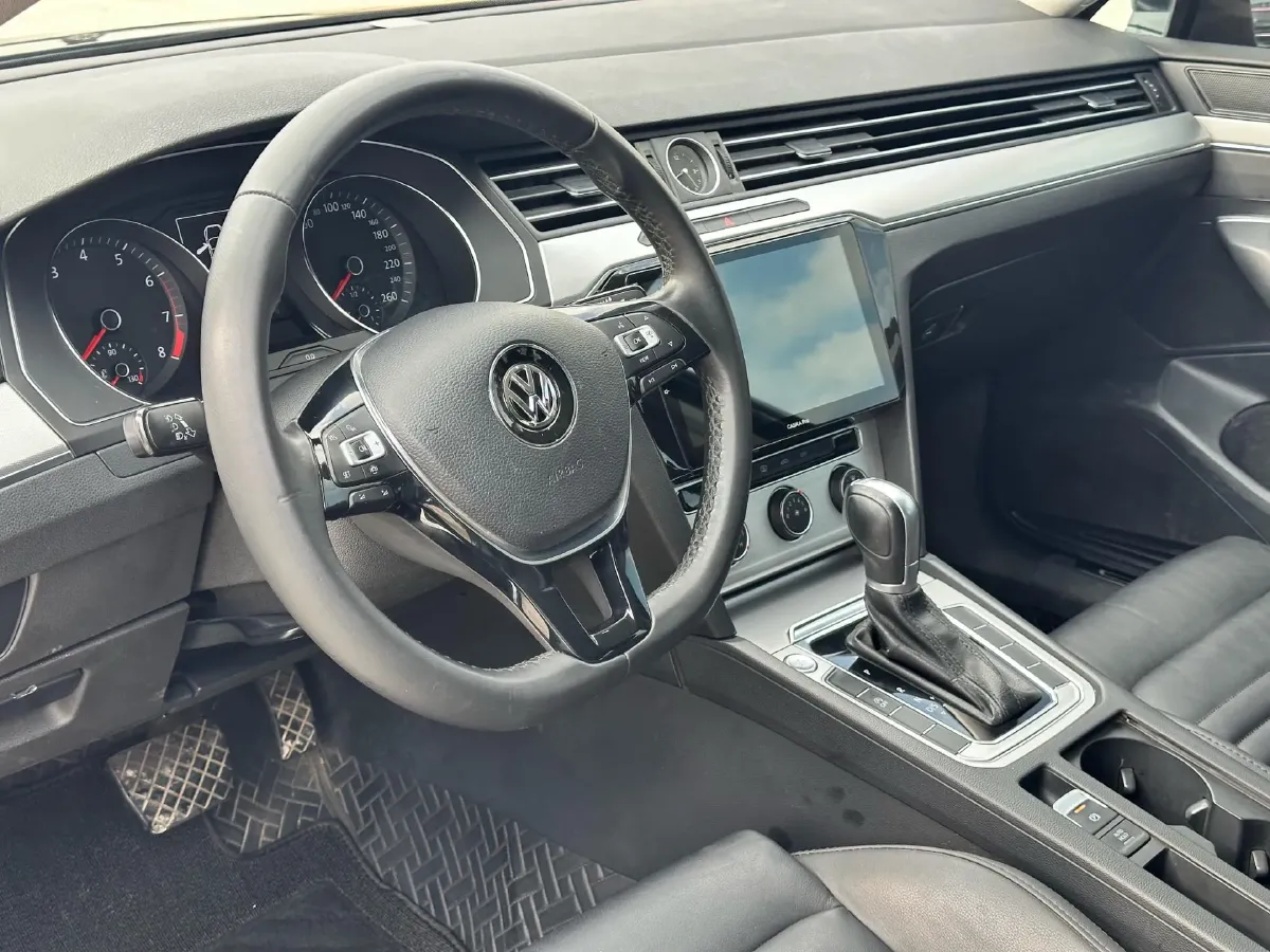 2019 Citroen C6 1.6T 170HP L4 6AT,autocango,china used car exporter,china ev exporter,chinese used car exporter,chinese used ev exporter