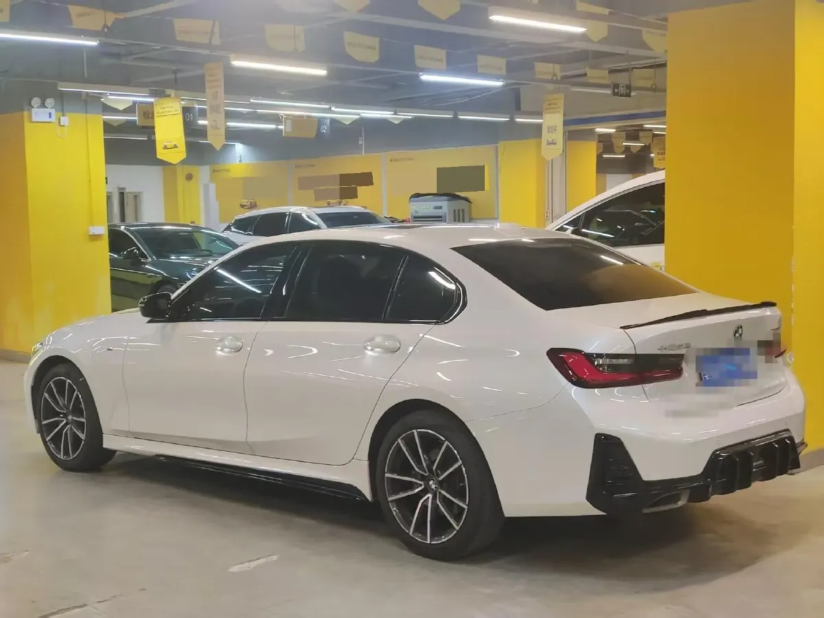 2024 BMW 3 Series 2.0T 156HP L4 8AT,autocango,china used car exporter,china ev exporter,chinese used car exporter,chinese used ev exporter