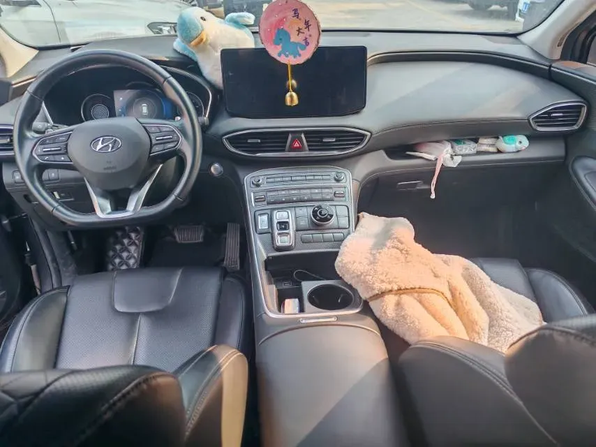 2023 Hyundai Santafe 2.0T 230HP L4 8AT,autocango,china used car exporter,china ev exporter,chinese used car exporter,chinese used ev exporter