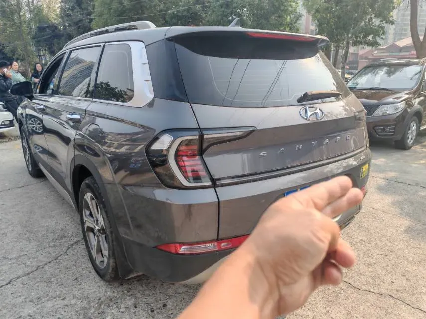 2023 Hyundai Santafe 2.0T 230HP L4 8AT,autocango,china used car exporter,china ev exporter,chinese used car exporter,chinese used ev exporter