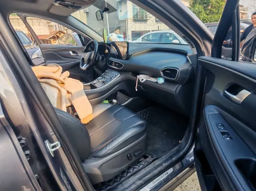 2023 Hyundai Santafe 2.0T 230HP L4 8AT,autocango,china used car exporter,china ev exporter,chinese used car exporter,chinese used ev exporter