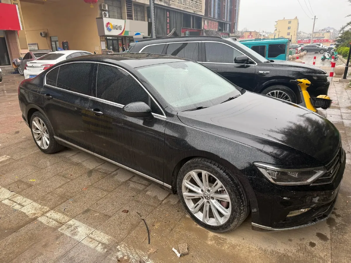 2020 Volkswagen Magotan 2.0T 186HP L4 7DCT,autocango,china used car exporter,china ev exporter,chinese used car exporter,chinese used ev exporter