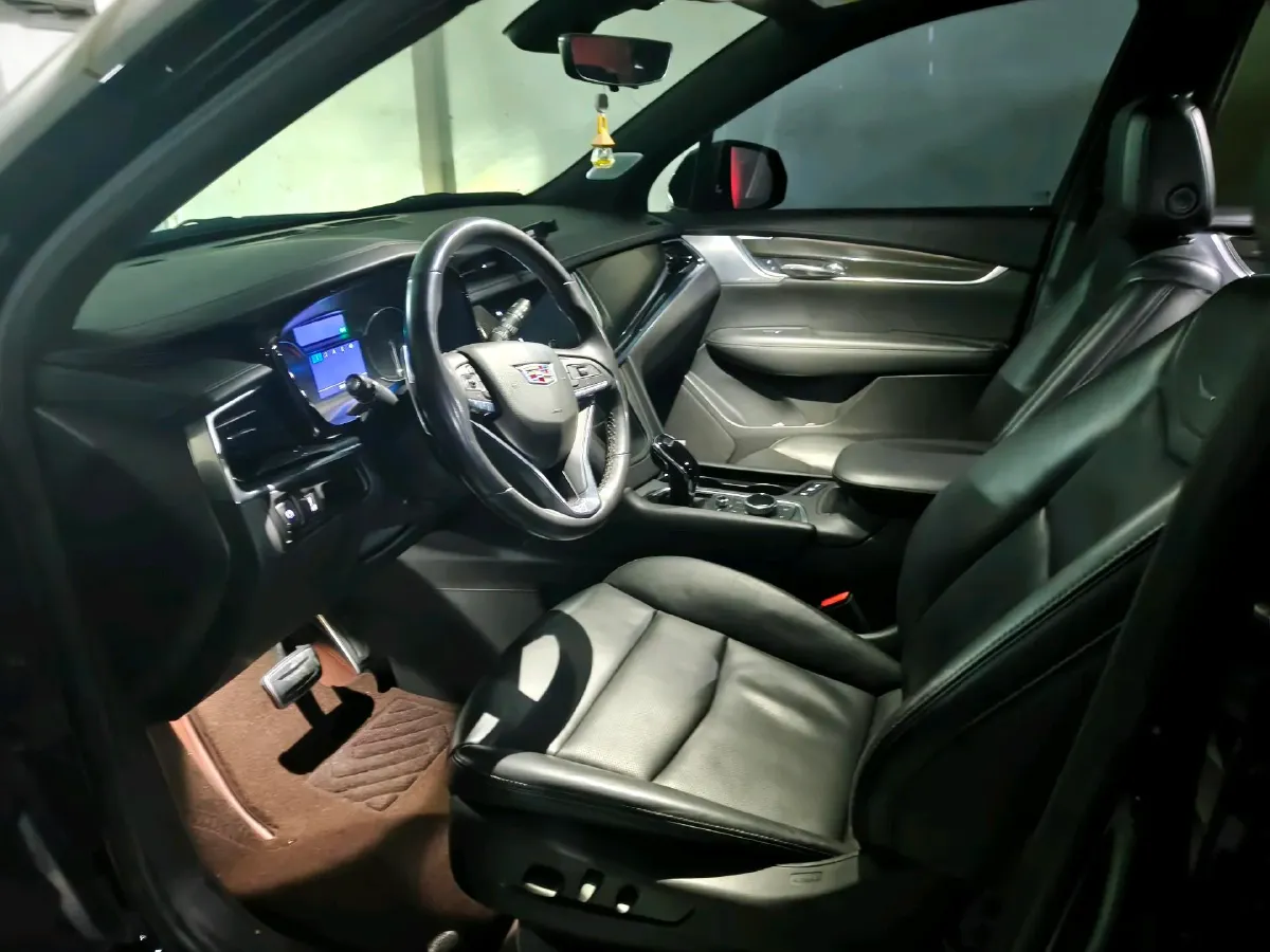 2022 Cadillac XT6 2.0T 237HP L4 9AT,autocango,china used car exporter,china ev exporter,chinese used car exporter,chinese used ev exporter