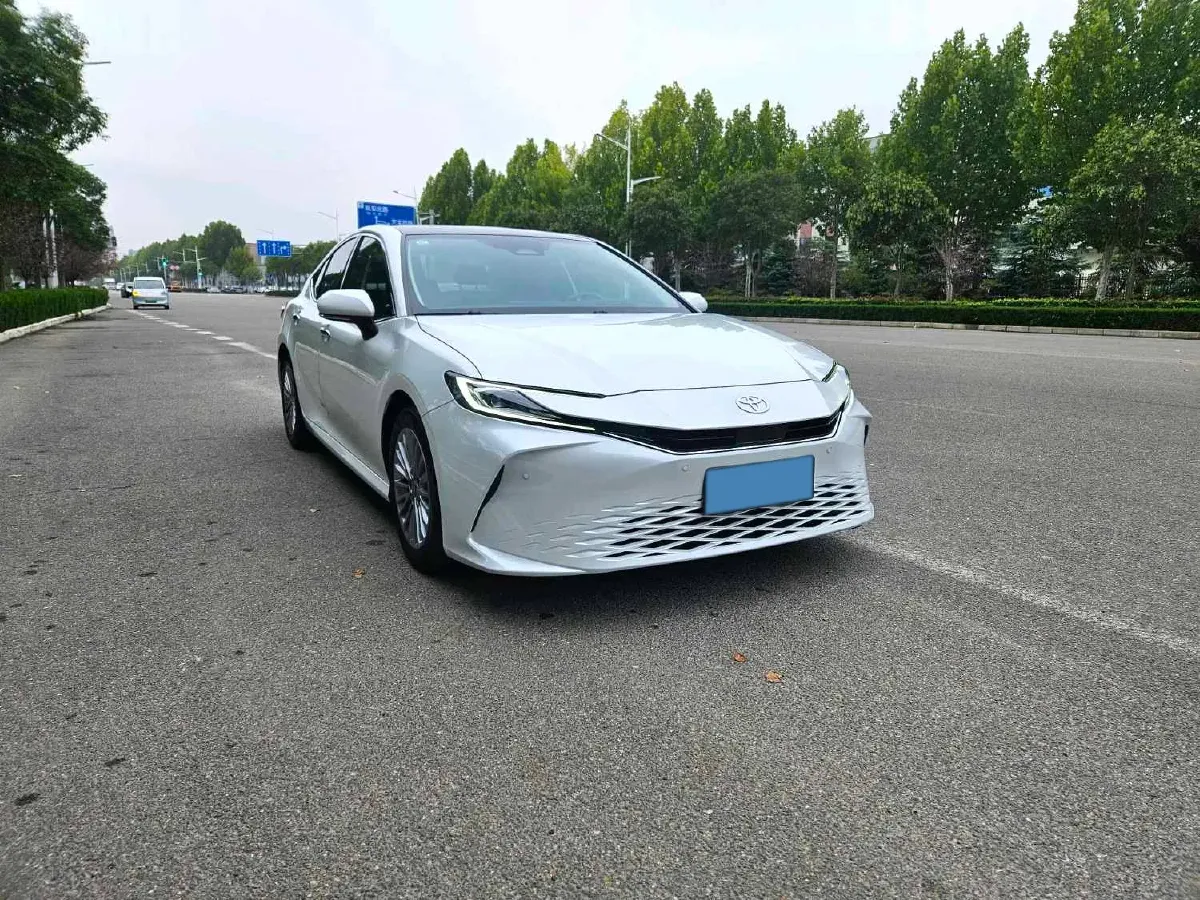 2024 Toyota Camry 2.0L 173HP L4 CVT,autocango,china used car exporter,china ev exporter,chinese used car exporter,chinese used ev exporter