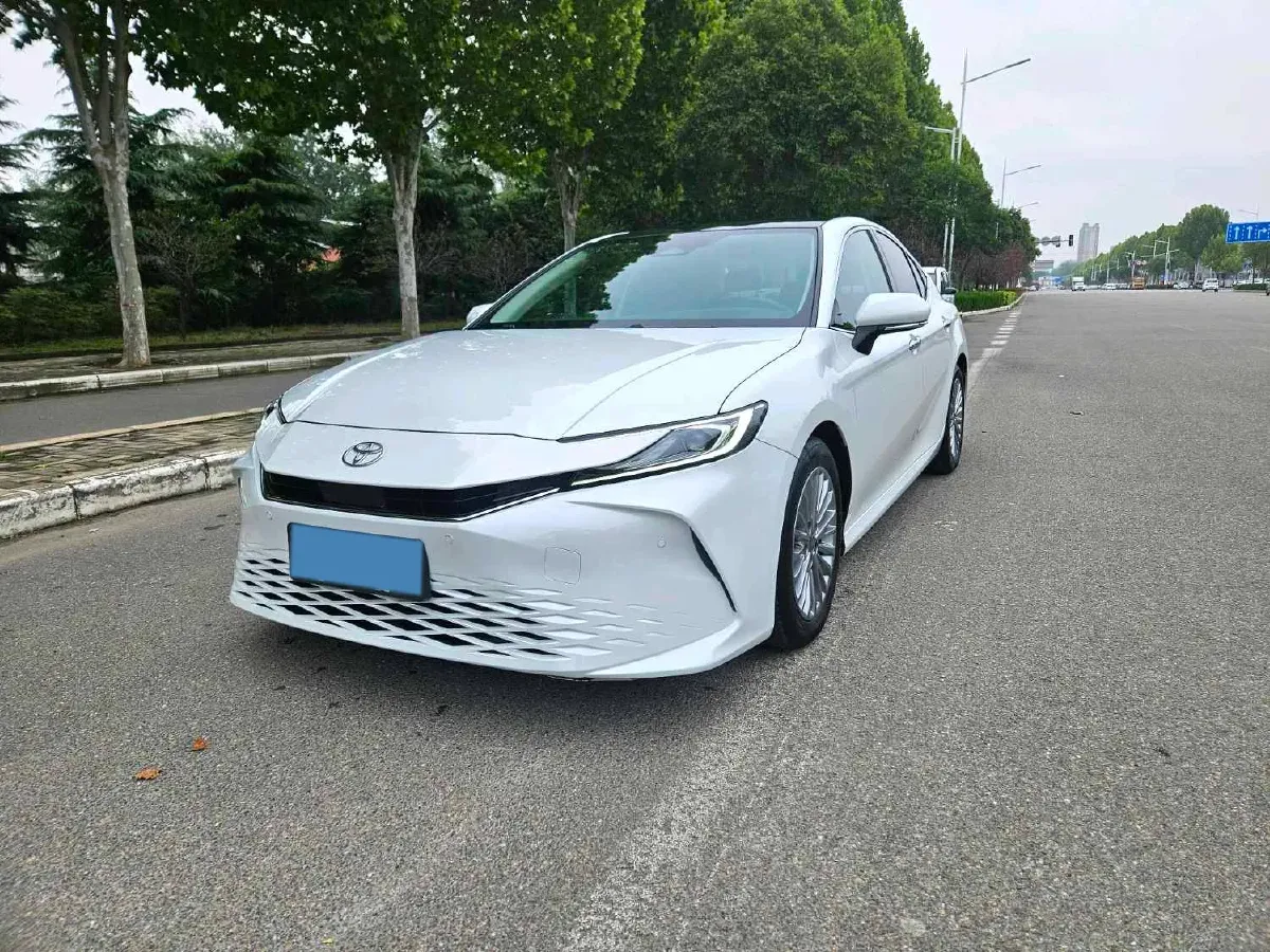 2024 Toyota Camry 2.0L 173HP L4 CVT,autocango,china used car exporter,china ev exporter,chinese used car exporter,chinese used ev exporter