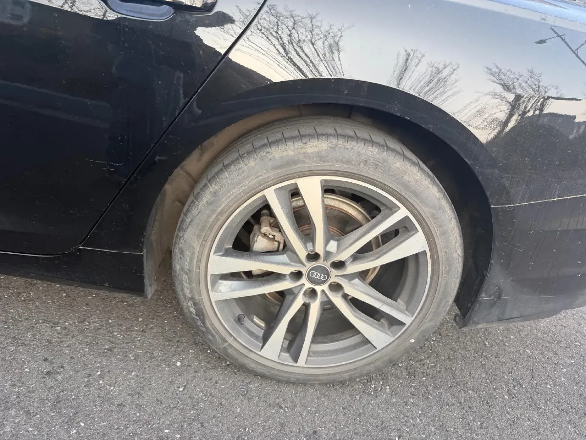 2023 Audi A6L 2.0T 190HP L4 7DCT,autocango,china used car exporter,china ev exporter,chinese used car exporter,chinese used ev exporter