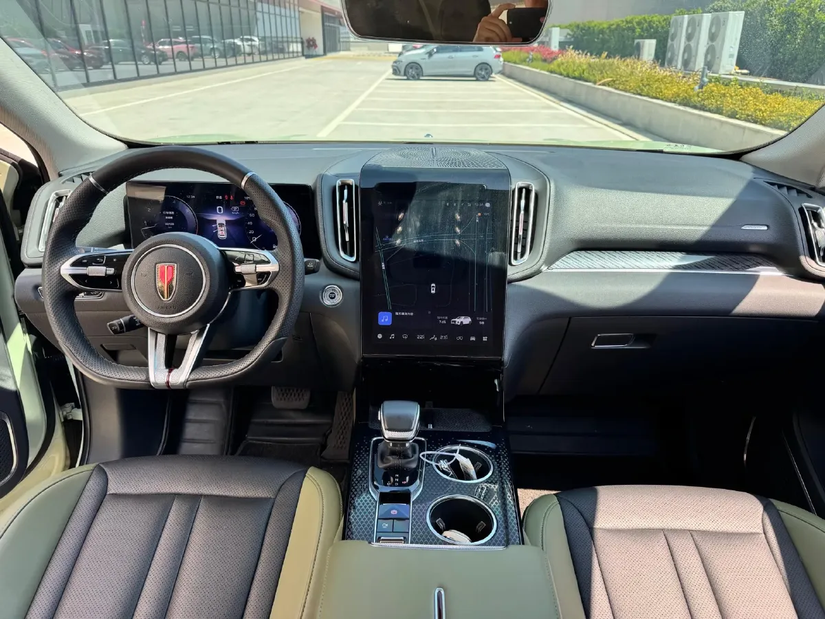 2023 HongQi HS3 1.5T 169HP L4 1DHT Hybrid 1.83KWH,autocango,china used car exporter,china ev exporter,chinese used car exporter,chinese used ev exporter