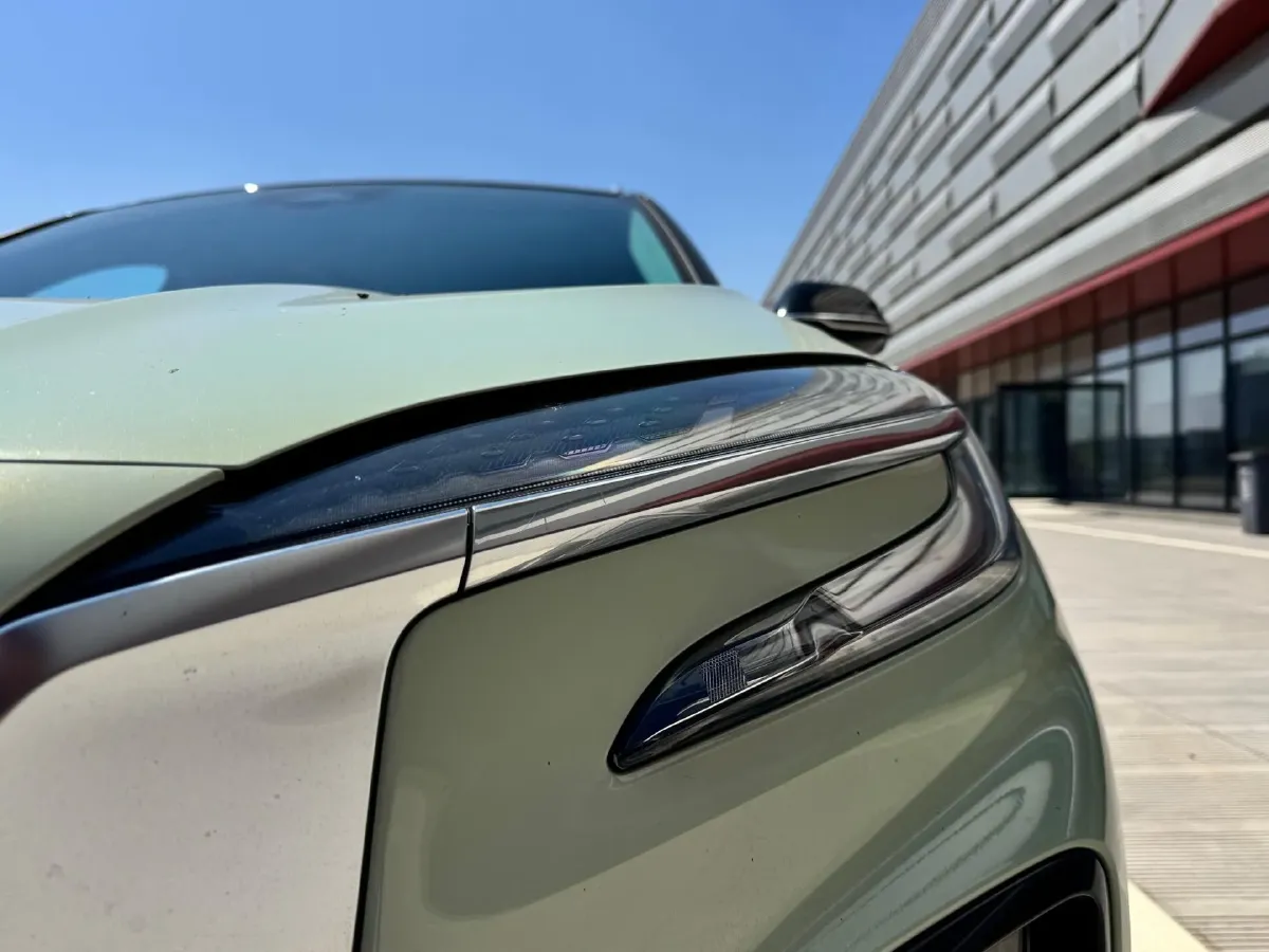 2023 HongQi HS3 1.5T 169HP L4 1DHT Hybrid 1.83KWH,autocango,china used car exporter,china ev exporter,chinese used car exporter,chinese used ev exporter