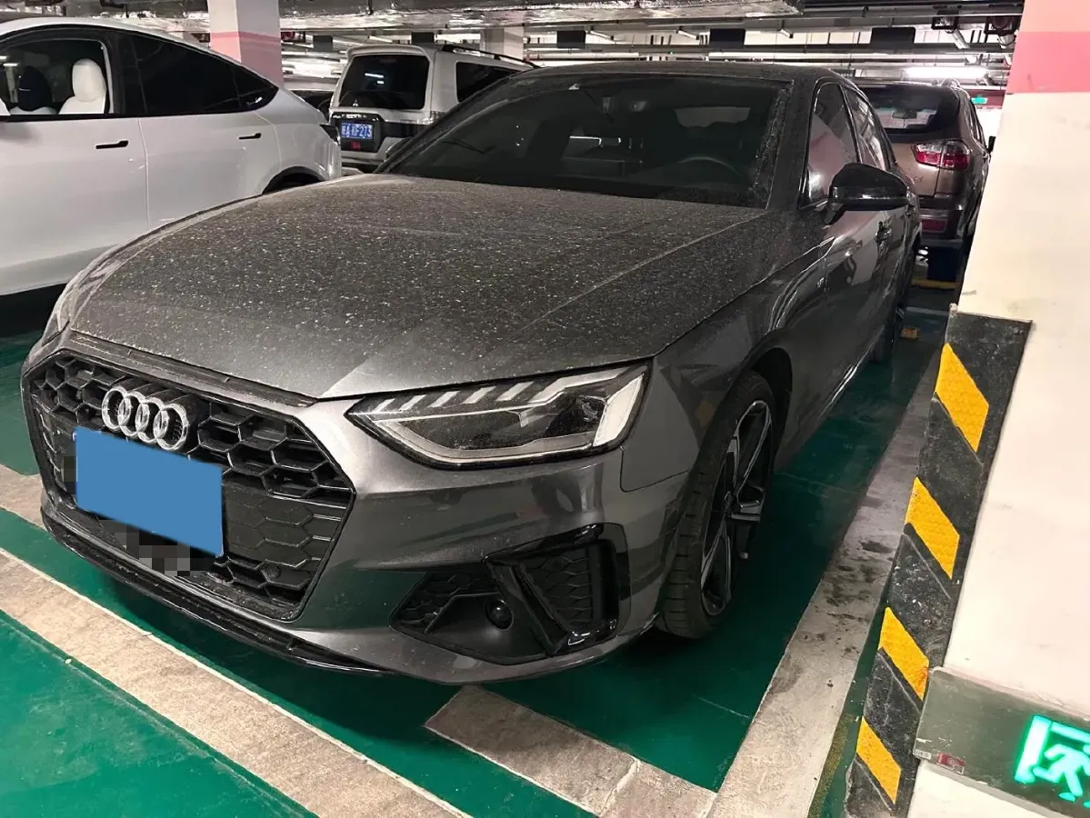 2024 Audi A4L 2.0T 190HP L4 7DCT,autocango,china used car exporter,china ev exporter,chinese used car exporter,chinese used ev exporter