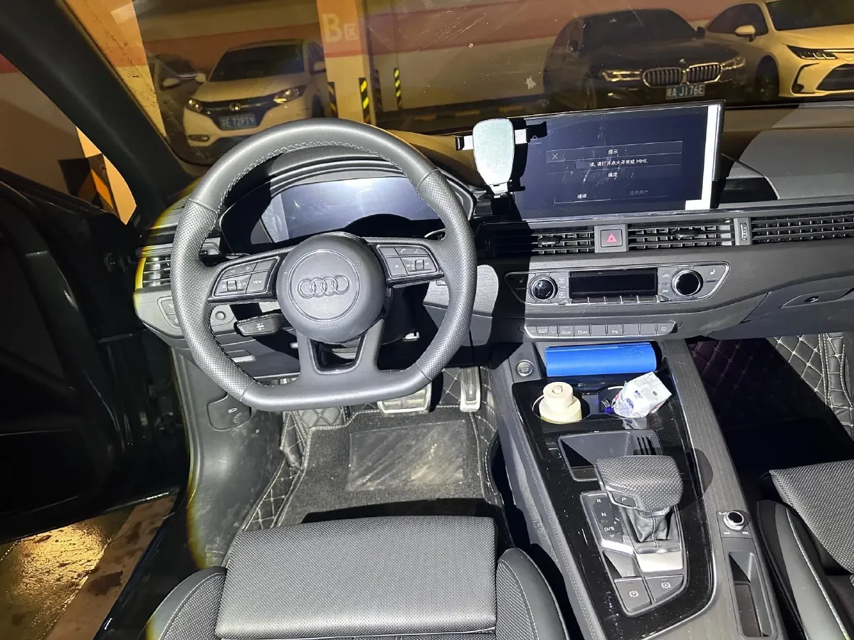 2024 Audi A4L 2.0T 190HP L4 7DCT,autocango,china used car exporter,china ev exporter,chinese used car exporter,chinese used ev exporter