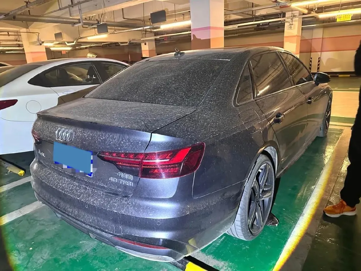 2024 Audi A4L 2.0T 190HP L4 7DCT,autocango,china used car exporter,china ev exporter,chinese used car exporter,chinese used ev exporter