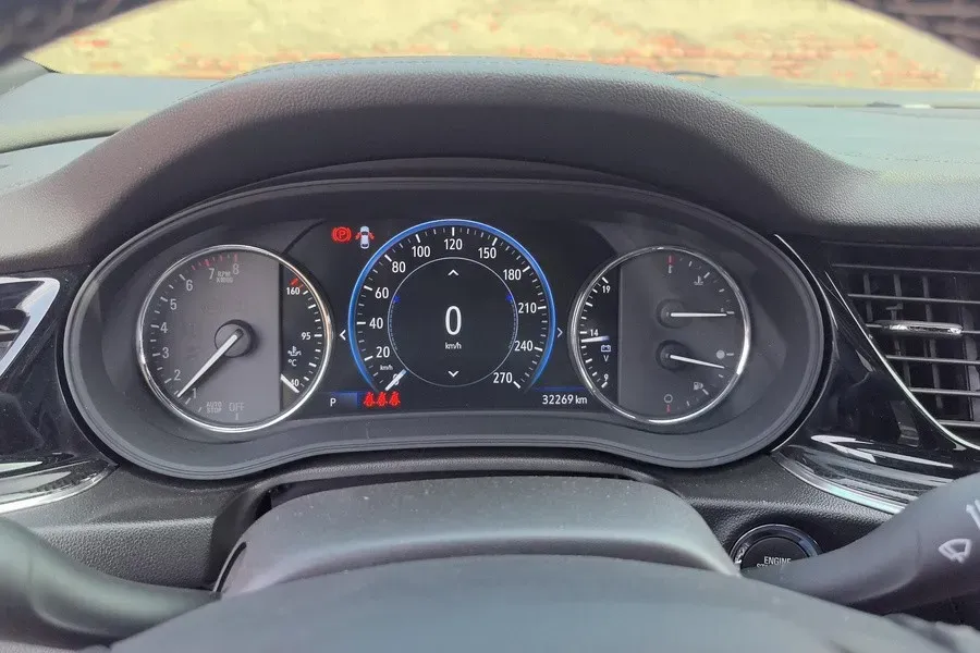 2020 Buick Regal 2.0T 237HP L4 9AT,autocango,china used car exporter,china ev exporter,chinese used car exporter,chinese used ev exporter