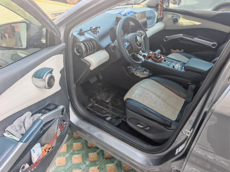 2022 Roewe RX5 MAX 1.5T 181HP L4 6AT,autocango,china used car exporter,china ev exporter,chinese used car exporter,chinese used ev exporter