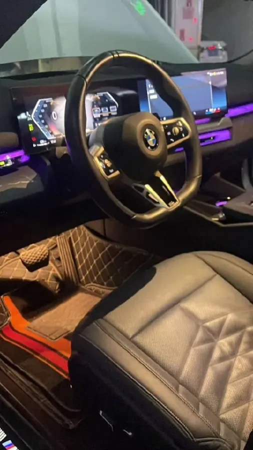 2024 BMW 5 Series 2.0T 258HP L4 8AT,autocango,china used car exporter,china ev exporter,chinese used car exporter,chinese used ev exporter