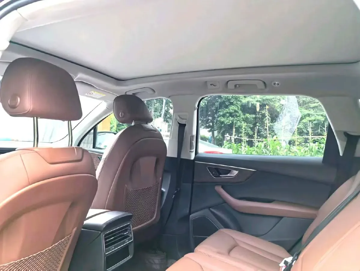 2021 Audi Q7 3.0T 340HP V6 8AT,autocango,china used car exporter,china ev exporter,chinese used car exporter,chinese used ev exporter
