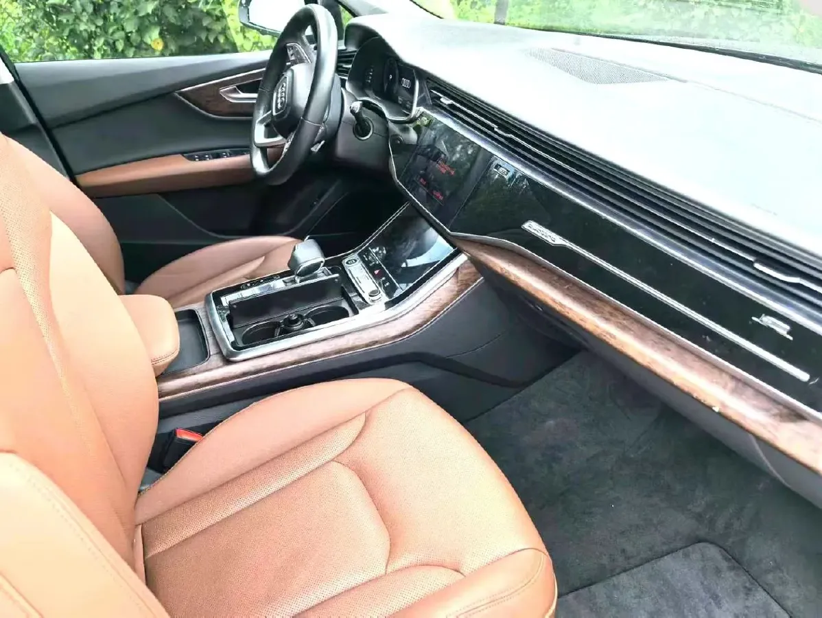 2021 Audi Q7 3.0T 340HP V6 8AT,autocango,china used car exporter,china ev exporter,chinese used car exporter,chinese used ev exporter