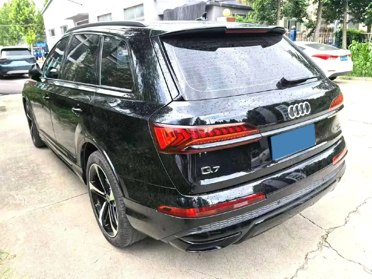 2021 Audi Q7 3.0T 340HP V6 8AT,autocango,china used car exporter,china ev exporter,chinese used car exporter,chinese used ev exporter