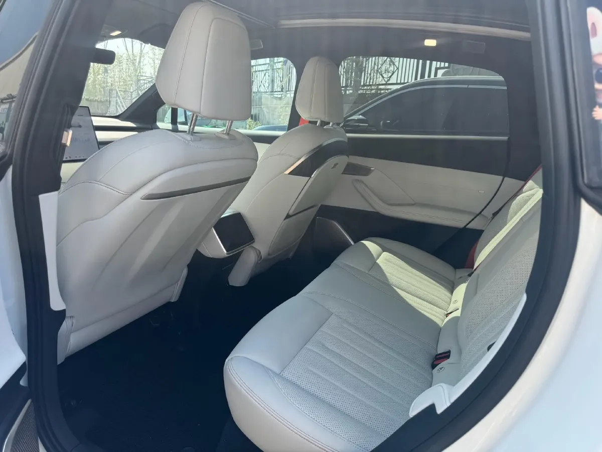 2024 ONVO L60 BEV 60KWH,autocango,china used car exporter,china ev exporter,chinese used car exporter,chinese used ev exporter