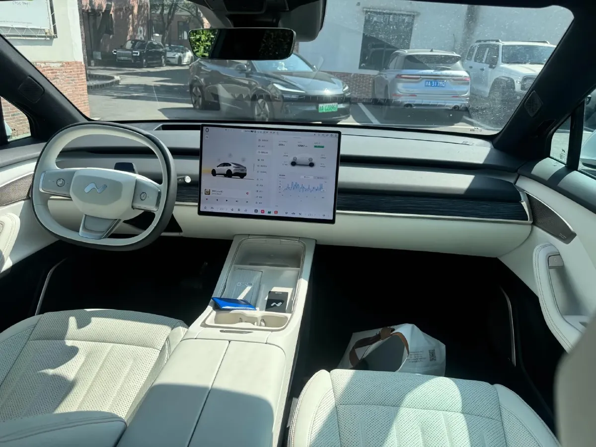 2024 ONVO L60 BEV 60KWH,autocango,china used car exporter,china ev exporter,chinese used car exporter,chinese used ev exporter