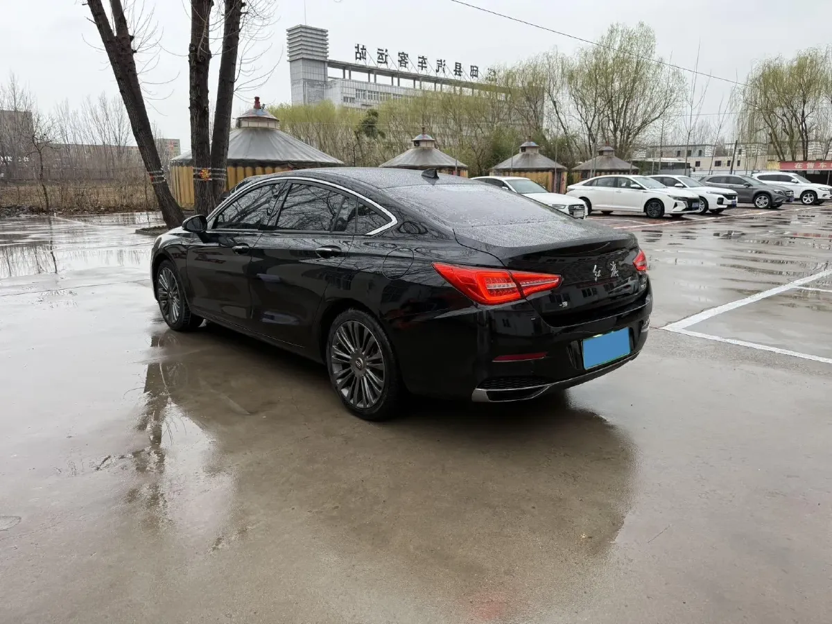 2020 HongQi H5 1.5T 169HP L4 7DCT,autocango,china used car exporter,china ev exporter,chinese used car exporter,chinese used ev exporter