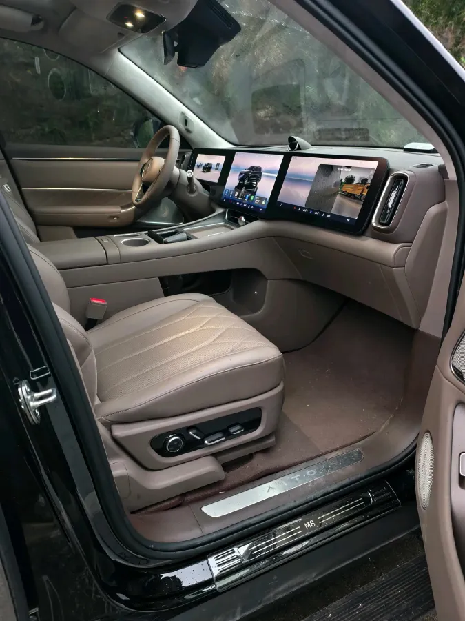 2025 AITO AITO M8 BEV,autocango,china used car exporter,china ev exporter,chinese used car exporter,chinese used ev exporter