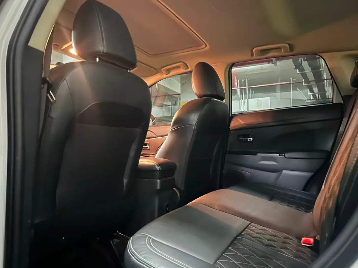 2020 Mitsubishi ASX 2.0L 166HP L4 CVT,autocango,china used car exporter,china ev exporter,chinese used car exporter,chinese used ev exporter