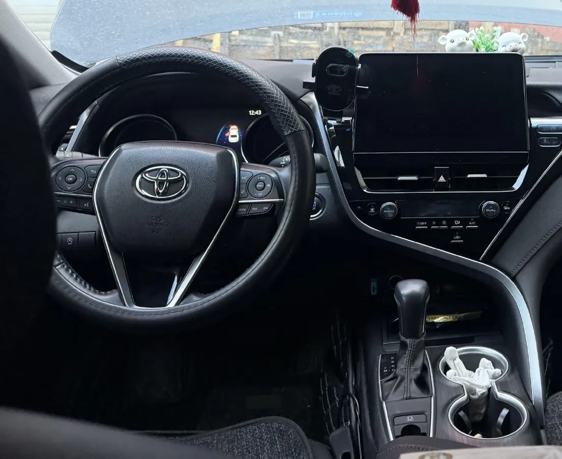 2023 Toyota Camry 2.0L 177HP L4 CVT,autocango,china used car exporter,china ev exporter,chinese used car exporter,chinese used ev exporter