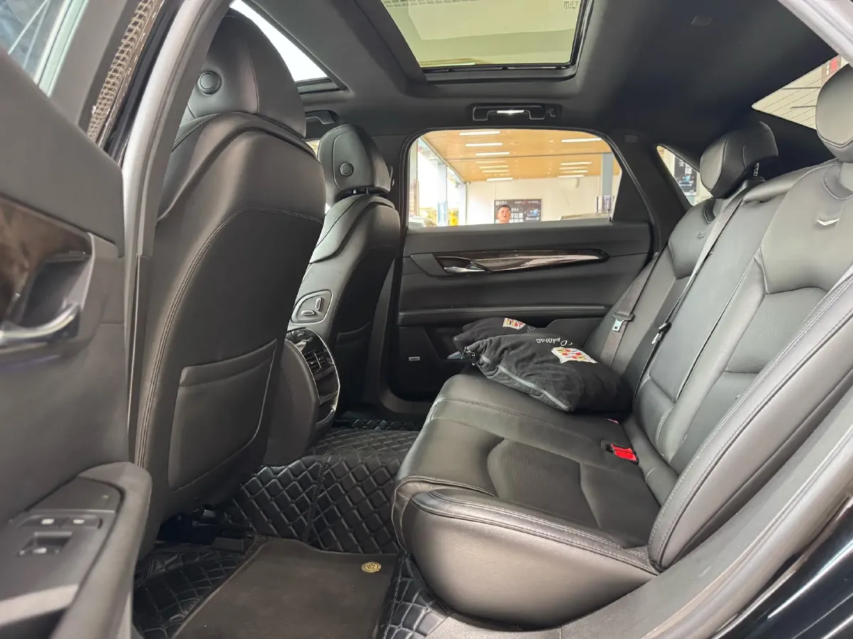 2021 Cadillac CT6 2.0T 237HP L4 10AT,autocango,china used car exporter,china ev exporter,chinese used car exporter,chinese used ev exporter