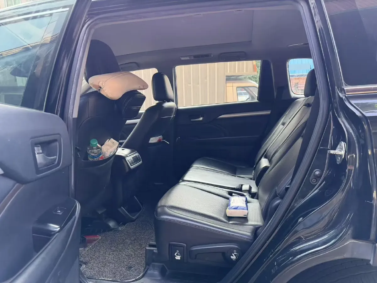 2018 Toyota Highlander 2.0T 220HP L4 6AT,autocango,china used car exporter,china ev exporter,chinese used car exporter,chinese used ev exporter