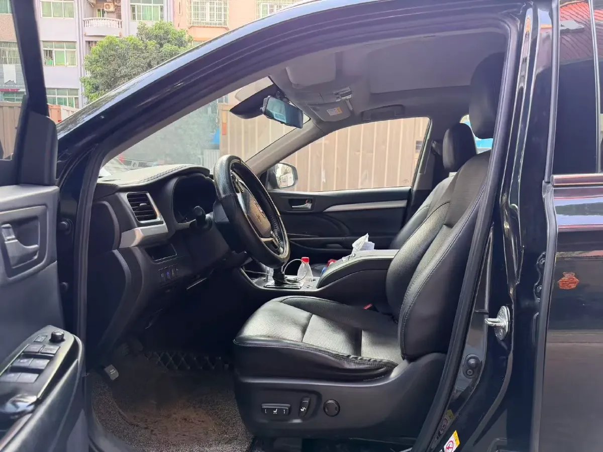 2018 Toyota Highlander 2.0T 220HP L4 6AT,autocango,china used car exporter,china ev exporter,chinese used car exporter,chinese used ev exporter