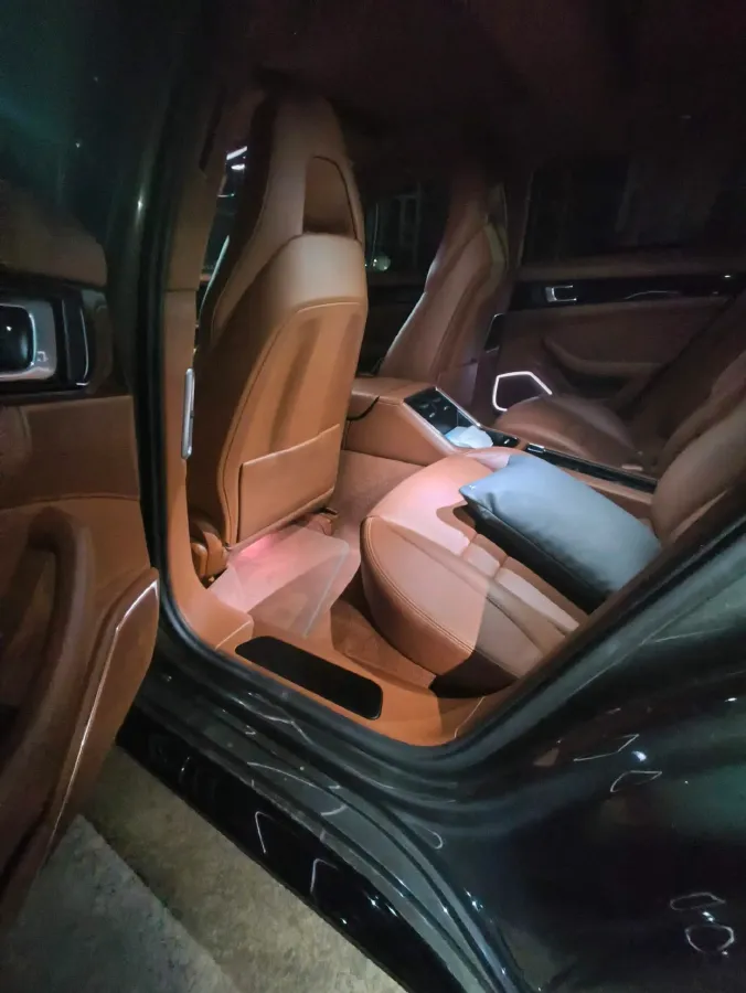 2023 Porsche Panamera 2.9T 330HP V6 8DCT,autocango,china used car exporter,china ev exporter,chinese used car exporter,chinese used ev exporter