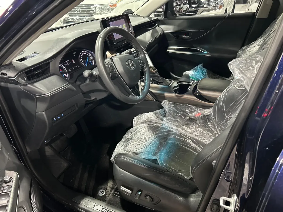 2022 Toyota Harrier 2.5L 178HP L4 E-CVT Hybrid,autocango,china used car exporter,china ev exporter,chinese used car exporter,chinese used ev exporter