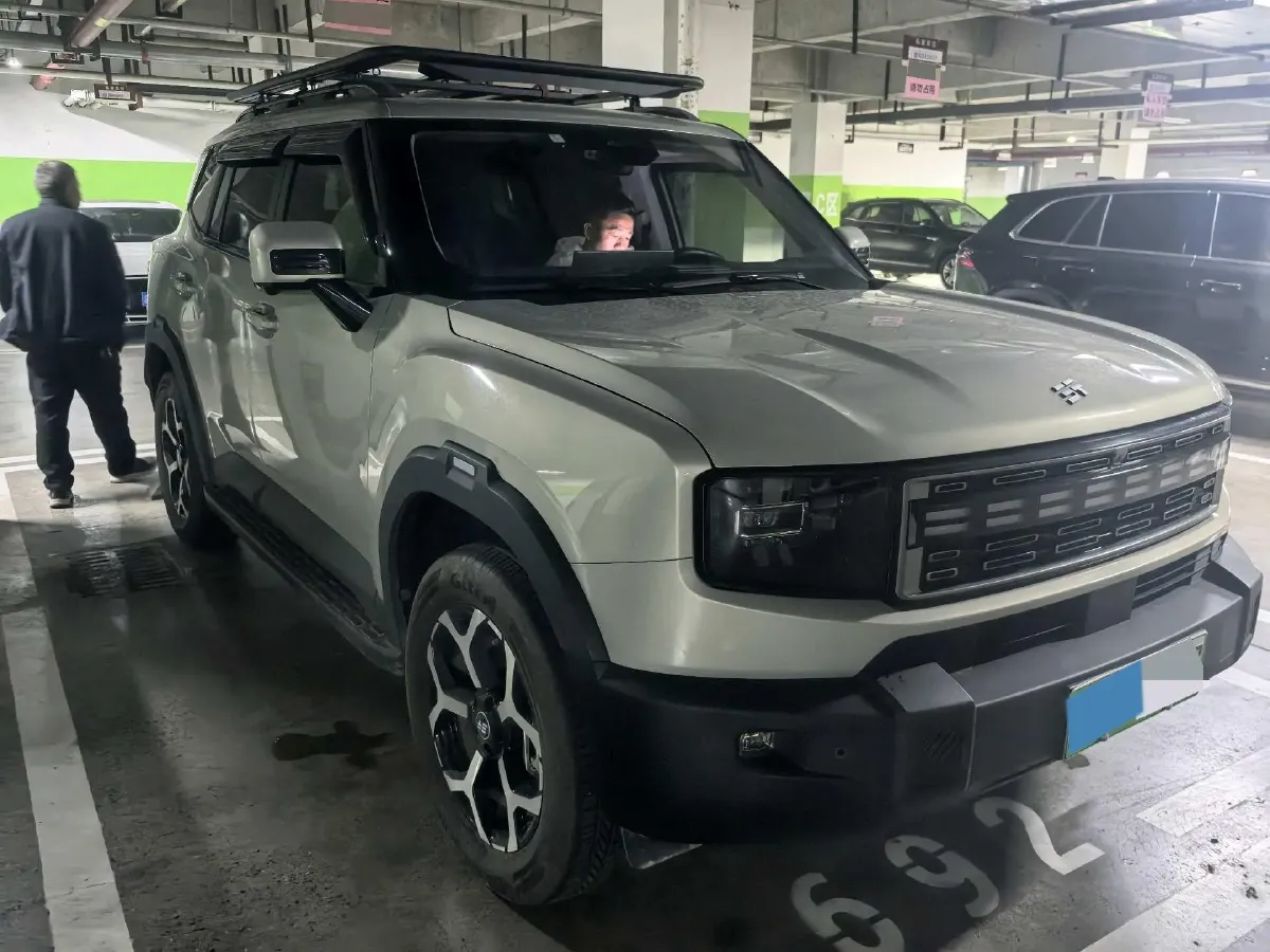 2025 MAXUS XinTu V70 2.0T 150HP L4 9AT,autocango,china used car exporter,china ev exporter,chinese used car exporter,chinese used ev exporter