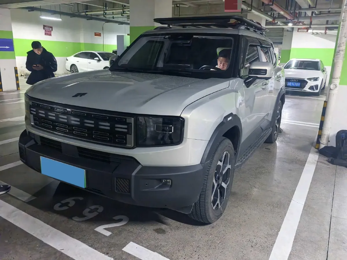 2025 MAXUS XinTu V70 2.0T 150HP L4 9AT,autocango,china used car exporter,china ev exporter,chinese used car exporter,chinese used ev exporter