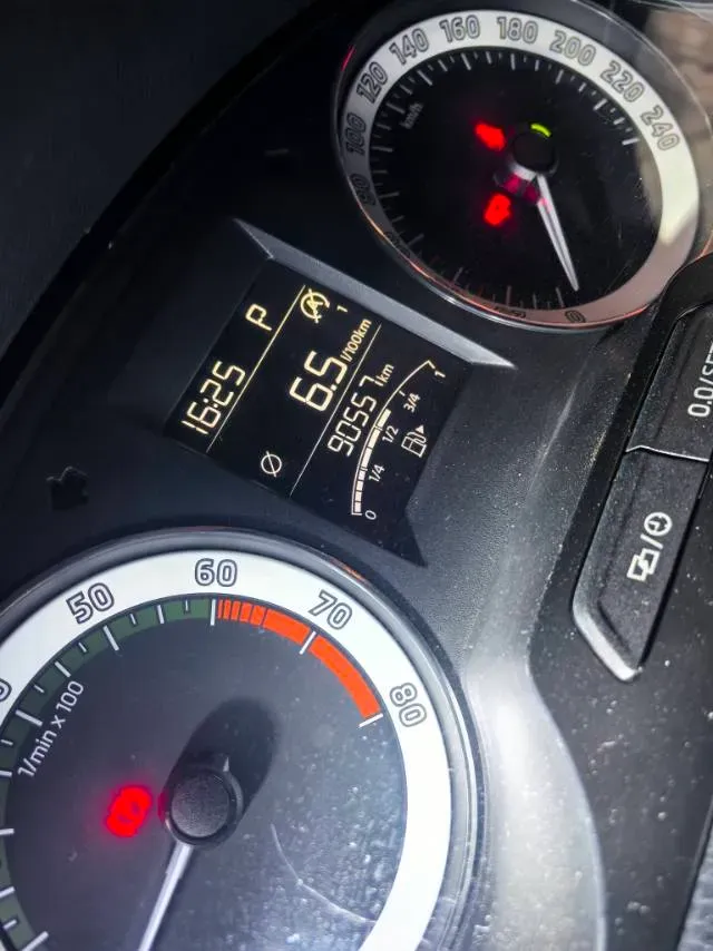 2019 Skoda Rapid 1.5L 112HP L4 6AT,autocango,china used car exporter,china ev exporter,chinese used car exporter,chinese used ev exporter