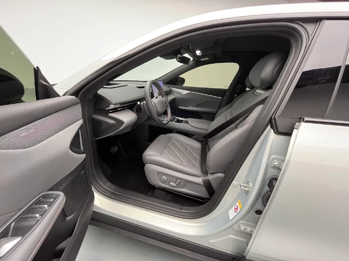 2025 ChangAn QiYuan A07 REEV 95HP REEV 28.4KWH,autocango,china used car exporter,china ev exporter,chinese used car exporter,chinese used ev exporter